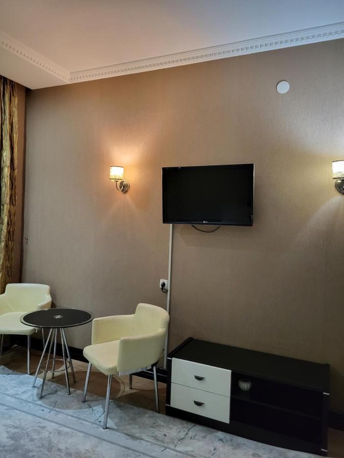 Seoul Hotel Shymkent Esterno foto