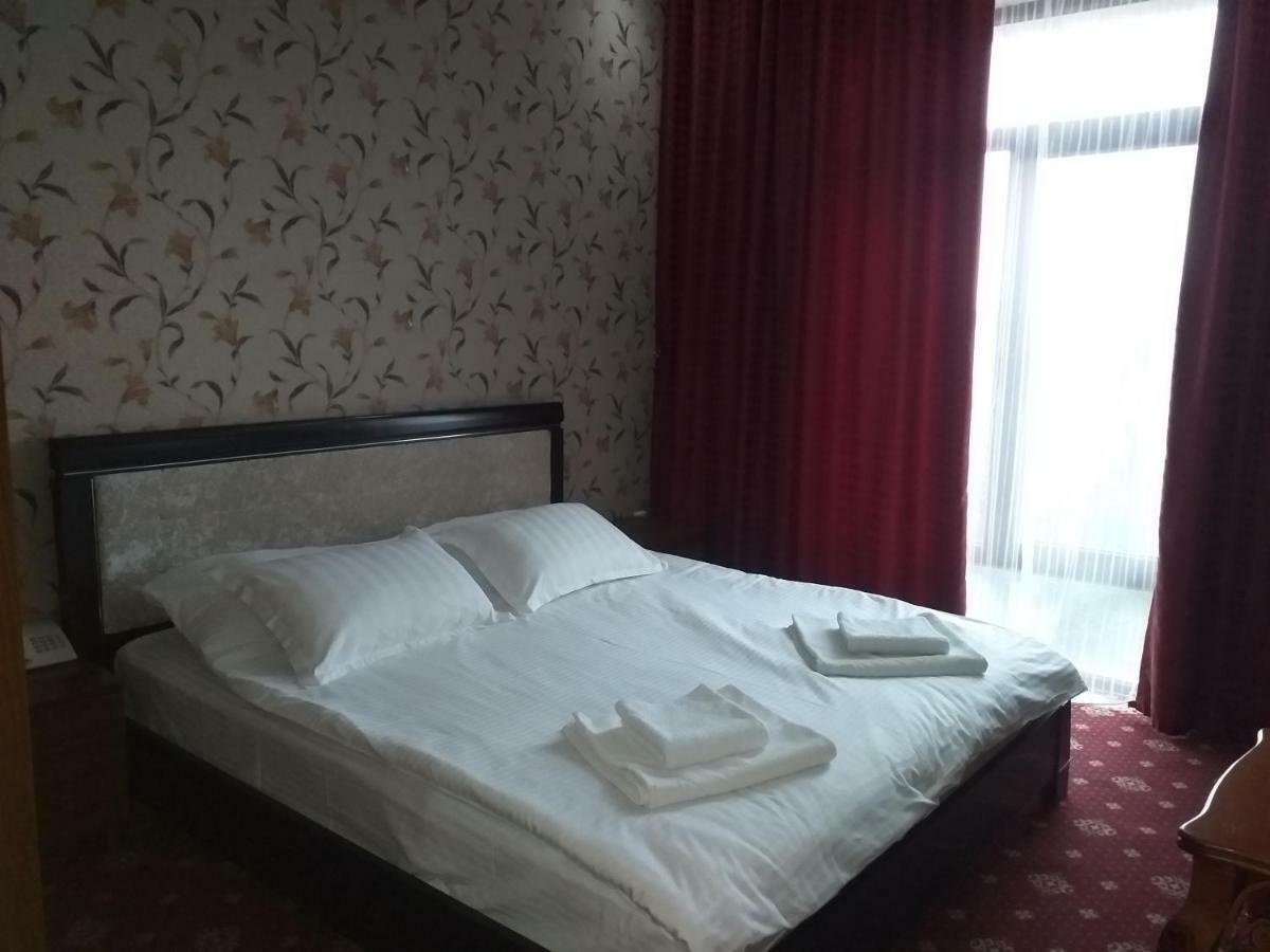 Seoul Hotel Shymkent Esterno foto
